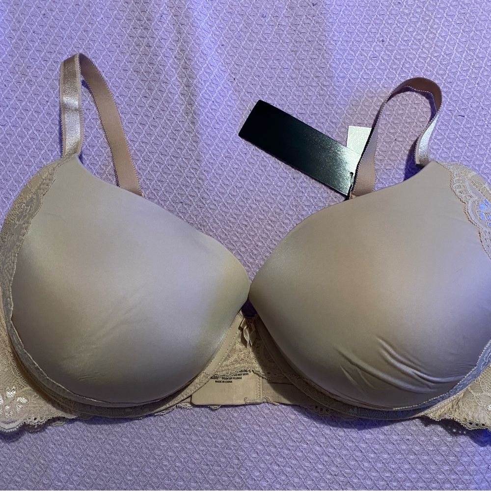 Nude Lace Smooth Push-Up Plunge